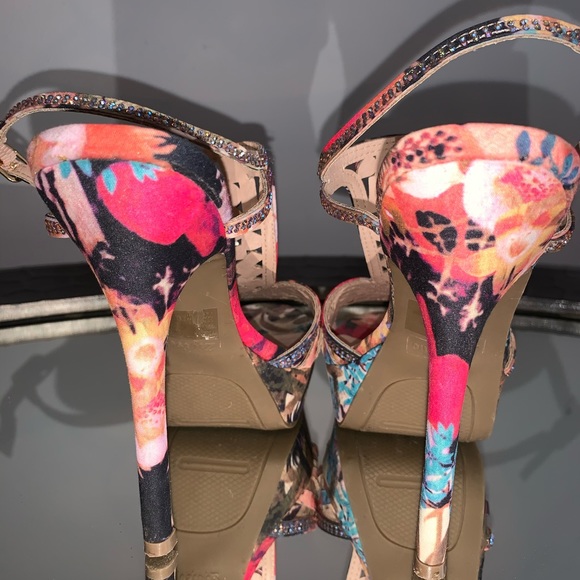 Zigi Soho STUNNING Floral Jewel Platform - Picture 8 of 9